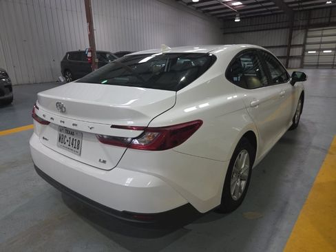 Used 2025 Toyota Camry LE FWD image 8