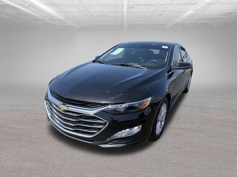 Used 2019 Chevrolet Malibu LT w/ Leather Package FWD image 10