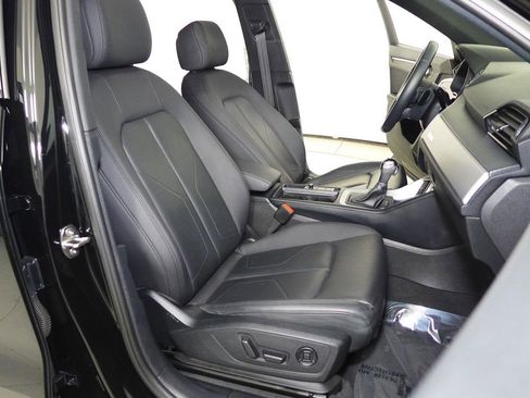 Used 2021 Audi Q3 2.0T Premium Plus w/ Premium Plus Package image 19