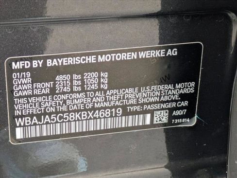 Used 2019 BMW 530i w/ Convenience Package image 25