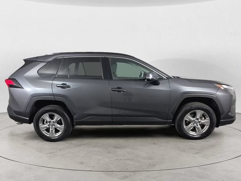 Used 2024 Toyota RAV4 XLE AWD/4WD image 4