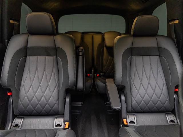 Used 2025 Mercedes-Benz GLS 63 AMG 4MATIC image 20