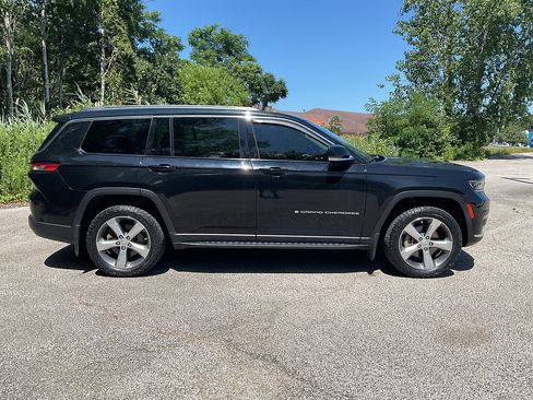 Used 2021 Jeep Grand Cherokee L Limited w/ Trailer Tow Group (B) AWD/4WD image 4