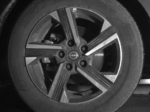 Used 2025 Nissan Sentra SV image 14