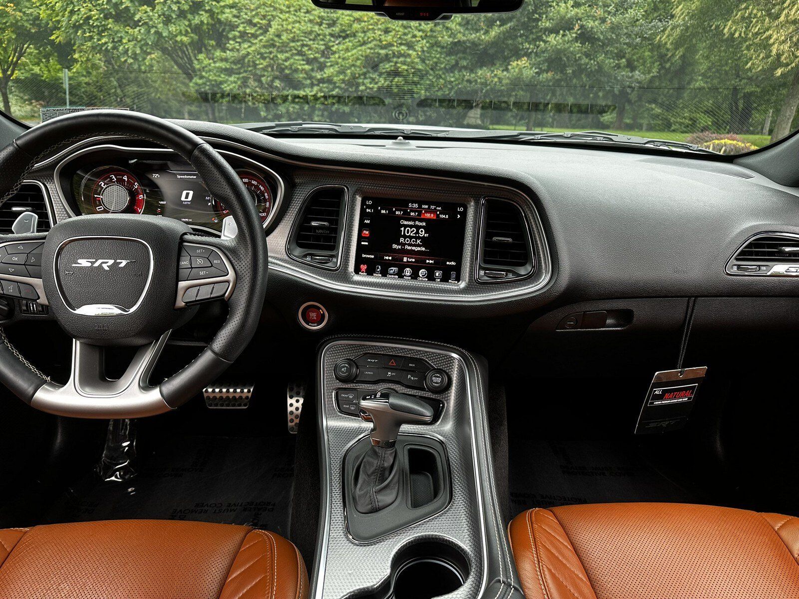 Used 2015 Dodge Challenger SRT Hellcat RWD image 14