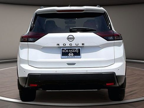 New 2026 Nissan Rogue SV FWD image 4
