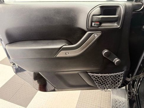 Used 2012 Jeep Wrangler Sport AWD/4WD image 14