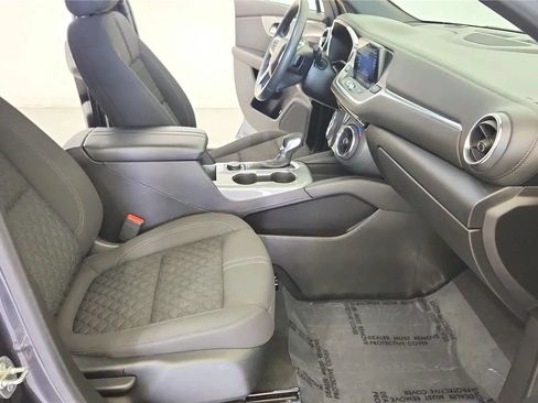 Used 2022 Chevrolet Blazer LT AWD/4WD image 36