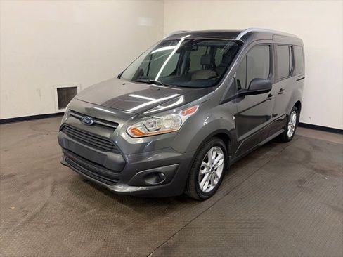 Used 2017 Ford Transit Connect XLT image 5