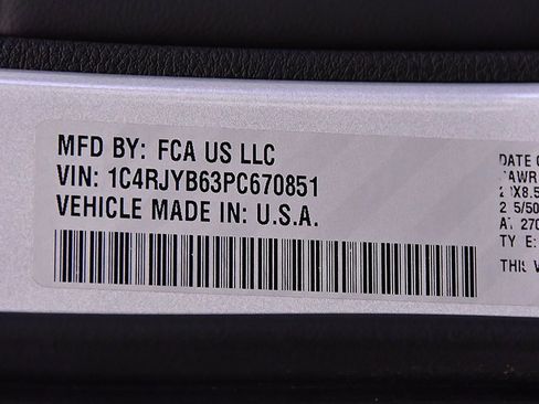 Used 2023 Jeep Grand Cherokee 4WD 4xe w/ Luxury Tech Group II image 13