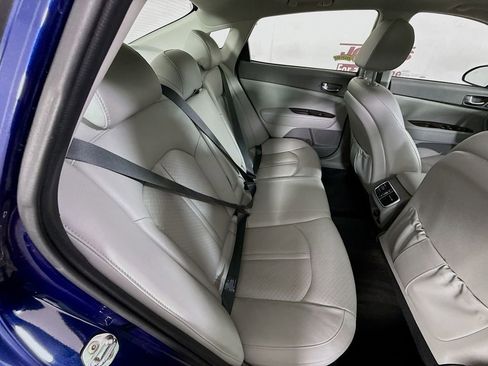 Used 2018 Kia Optima EX w/ Premium Package FWD image 29