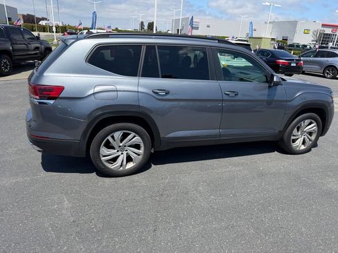 Used 2022 Volkswagen Atlas SE AWD/4WD image 3