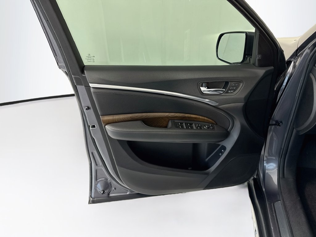 Used 2020 Acura MDX w/ Technology Package FWD image 24