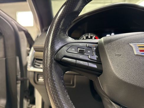 Used 2019 Cadillac XT4 Sport w/ Cold Weather Package image 13