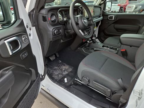 New 2026 Jeep Gladiator Rubicon image 11