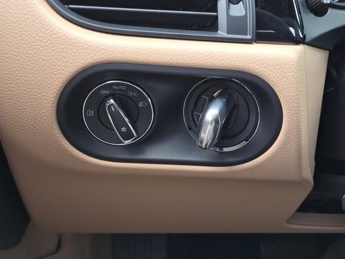 New 2026 Porsche Macan image 26