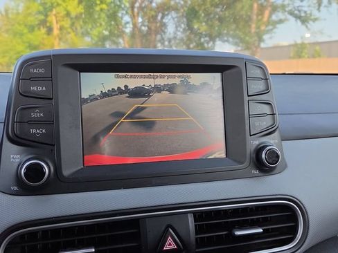 Used 2020 Hyundai Kona SE AWD/4WD image 9