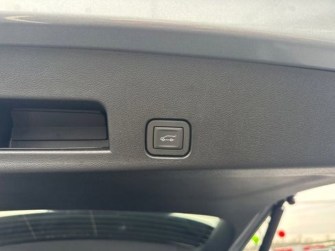 New 2026 Chevrolet Traverse Z71 w/ LPO, Floor Liner Package image 20