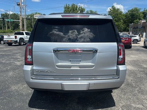 Used 2017 GMC Yukon XL Denali w/ Open Road Package AWD/4WD image 4
