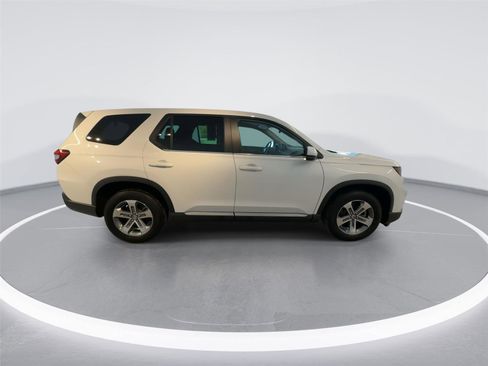 Used 2023 Honda Pilot EX-L image 7