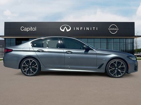 Used 2022 BMW 530e w/ M Sport Package image 4