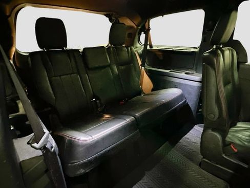 Used 2016 Dodge Grand Caravan R/T w/ Driver Convenience Group FWD image 28