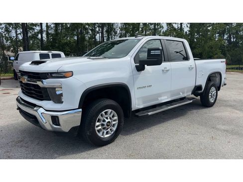 Certified 2025 Chevrolet Silverado 2500 LT w/ Convenience Package AWD/4WD image 4