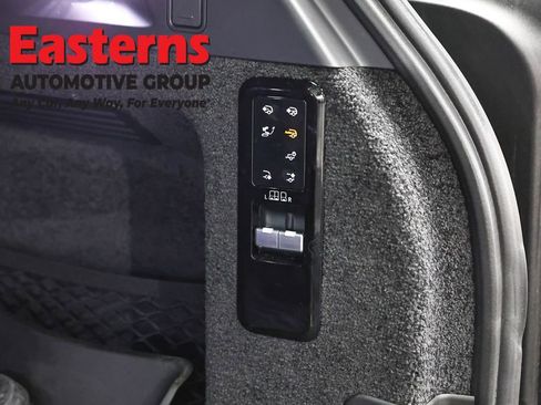 Used 2023 Land Rover Range Rover Autobiography AWD/4WD image 27