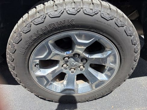 Used 2019 RAM 1500 Big Horn AWD/4WD image 4