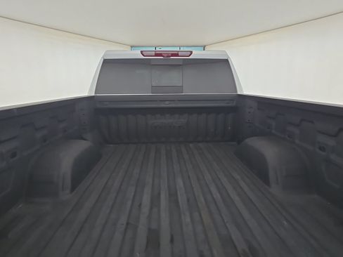 Used 2024 GMC Sierra 1500 AT4 w/ Technology Package AWD/4WD image 32