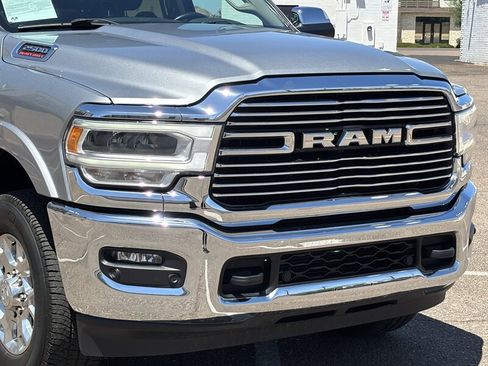 Used 2020 RAM 2500 Laramie AWD/4WD image 9