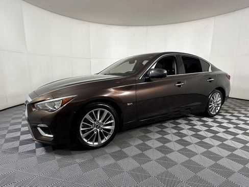 Used 2018 INFINITI Q50 Luxe w/ Essential Package (3.0T Luxe) image 2