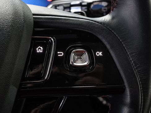 Used 2025 Lincoln Corsair Grand Touring image 36