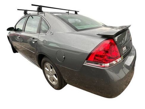 Used 2009 Chevrolet Impala LT w/ Luxury Edition Package FWD image 8