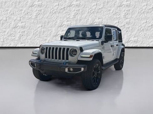 Used 2023 Jeep Wrangler Sahara w/ Cold Weather Group image 7