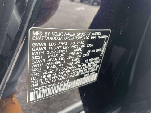 Used 2021 Volkswagen Atlas Cross Sport SEL R-Line image 19