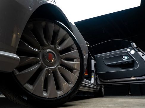 Used 2024 Rolls-Royce Spectre w/ Spectre Launch Package AWD/4WD image 8