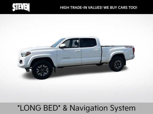 Used 2016 Toyota Tacoma TRD Sport w/ Towing Package image 2