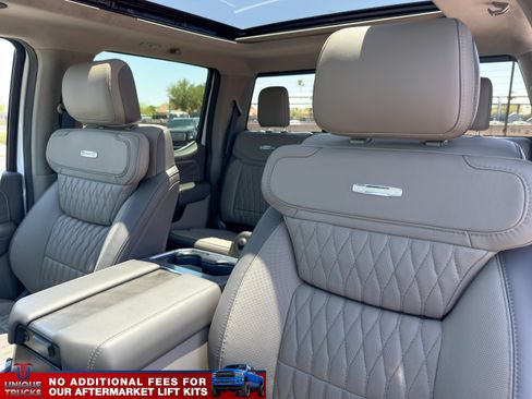 Used 2026 Ford F450 Platinum w/ Platinum Plus Package AWD/4WD image 19