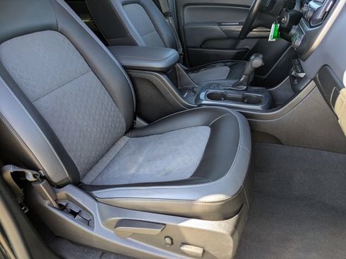 Used 2019 Chevrolet Colorado Z71 RWD image 10