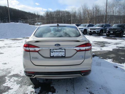 Used 2018 Ford Fusion Titanium image 6