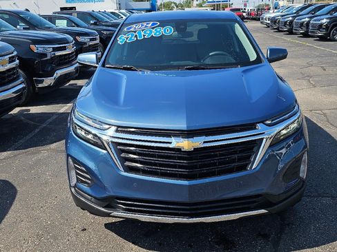Used 2024 Chevrolet Equinox LT w/ LPO, Floor Liner Package FWD image 2