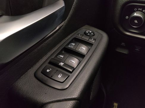 Used 2019 RAM 1500 Tradesman image 27