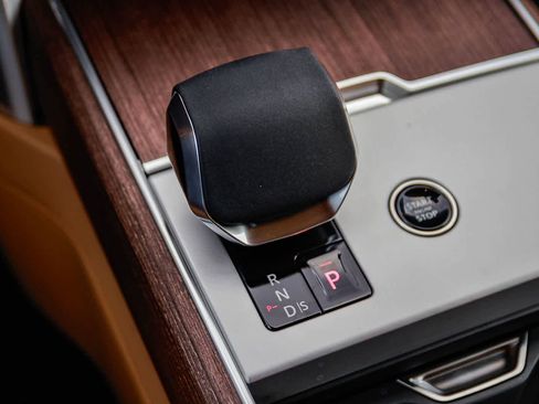 New 2026 Land Rover Range Rover SE image 24