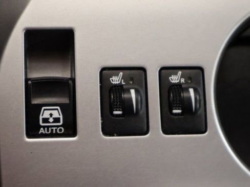 Used 2020 Toyota 4Runner SR5 Premium image 18