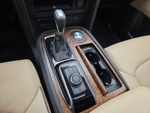 Used 2023 Nissan Armada SL w/ Captain's Chairs Package RWD image 22