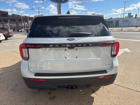 New 2026 Ford Explorer Active AWD/4WD image 6