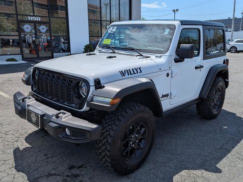 Used 2024 Jeep Wrangler Sport AWD/4WD image 2