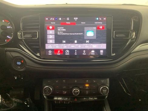 Used 2025 Dodge Durango R/T AWD/4WD image 5