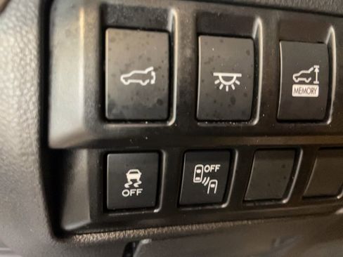 Used 2022 Subaru Ascent Premium w/ Convenience Package image 13